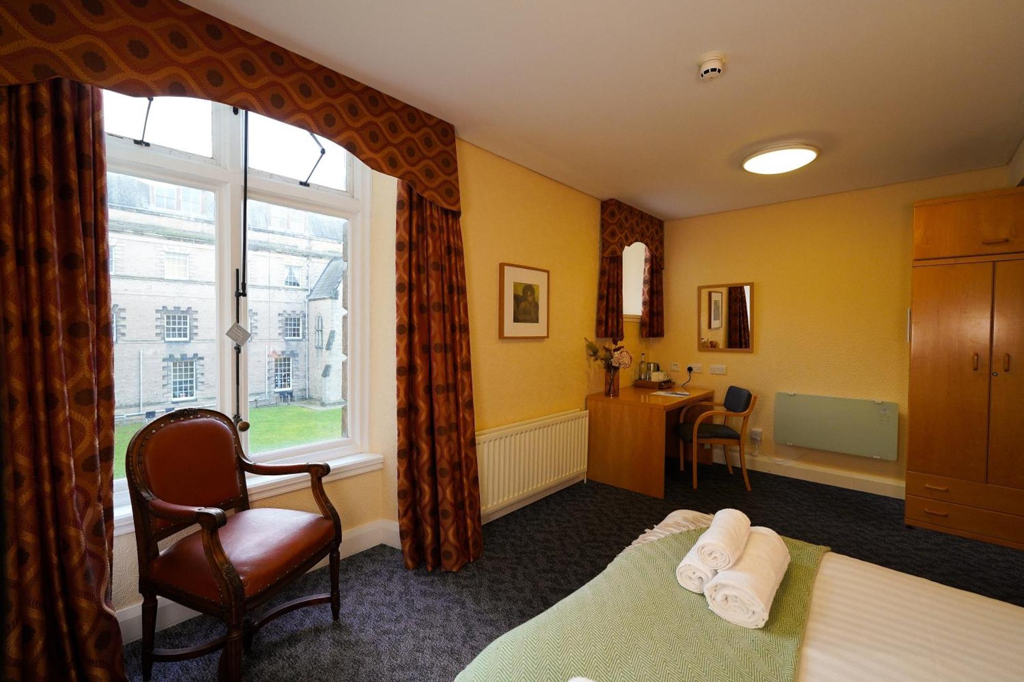 ダラム Ushaw Historic House, Chapels & Gardens Bed & Breakfast 部屋 写真
